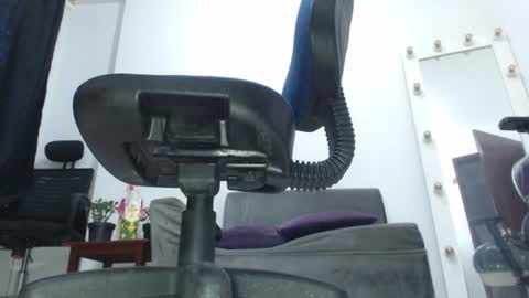 Snapshot of saralovens chatting on July 4, 2026, 10:54 am Saraloves online show from July 4, 2026, 10:54 am