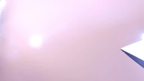 Sara Lugo  online show from April 27, 2026, 8:18 pm