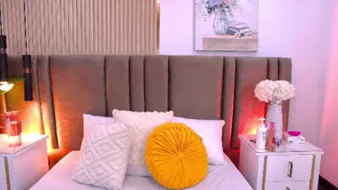 Snapshot of saralugo chatting on June 15, 2026, 7:05 pm Sara Lugo online show from June 15, 2026, 7:05 pm