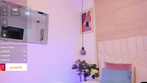 Snapshot of saramonroe1 chatting on January 14, 2025, 11:05 pm Sara online show from January 14, 2025, 11:05 pm