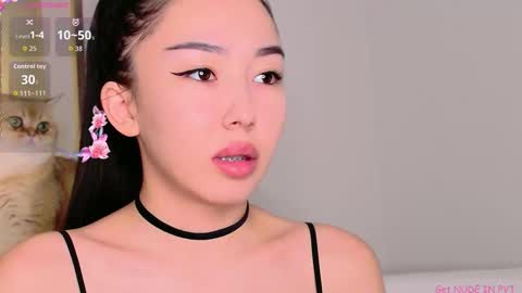 Mia online show from October 30, 2025, 9:11 am