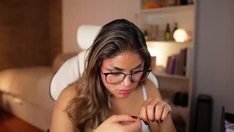 Snapshot of saraparisi_ chatting on September 12, 2025, 1:06 am Sara online show from September 12, 2025, 1:06 am