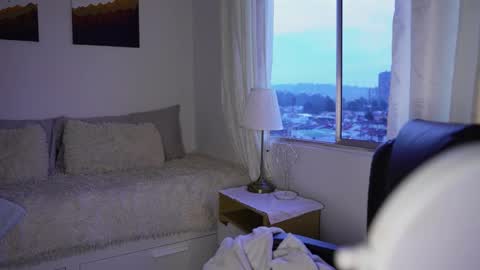 Snapshot of saraparisi_ chatting on October 22, 2025, 10:42 pm Sara online show from October 22, 2025, 10:42 pm