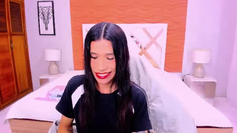 Snapshot of sarasofia44 chatting on June 18, 2026, 8:46 pm Sara Sofia online show from June 18, 2026, 8:46 pm