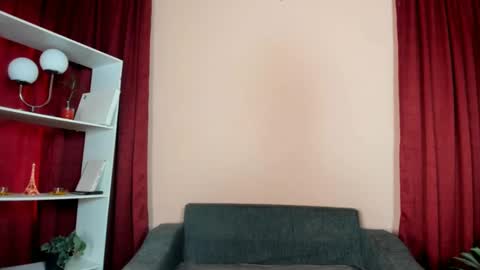 Snapshot of sarasolei chatting on September 17, 2025, 2:41 pm ZaraSolei online show from September 17, 2025, 2:41 pm