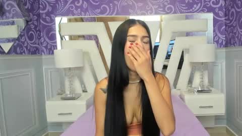 Snapshot of sarasweet18_ chatting on February 1, 2025, 7:02 pm Sara online show from February 1, 2025, 7:02 pm