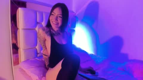 Sara  online show from January 8, 2025, 4:44 am