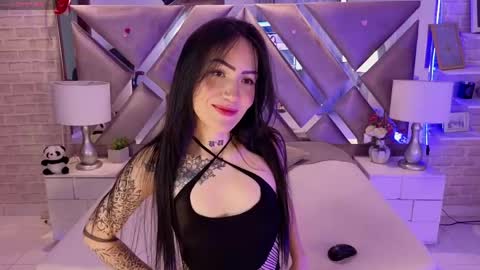 Snapshot of saratorresxx chatting on May 21, 2026, 6:15 pm Sara online show from May 21, 2026, 6:15 pm