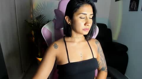 Snapshot of saratukkerr chatting on November 9, 2025, 9:24 pm saratukkerr online show from November 9, 2025, 9:24 pm