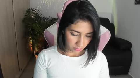 Snapshot of saratukkerr chatting on December 3, 2025, 4:09 am saratukkerr online show from December 3, 2025, 4:09 am