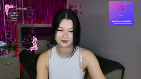 Snapshot of saravivid chatting on July 10, 2026, 8:18 am SaraVivid online show from July 10, 2026, 8:18 am