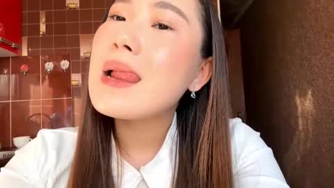 Niki online show from March 15, 2026, 11:38 am