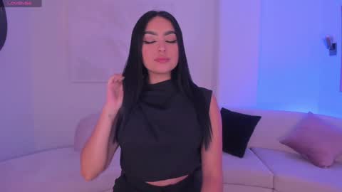 Snapshot of sarawinstone_ chatting on January 18, 2025, 11:11 am Sara Winstone online show from January 18, 2025, 11:11 am