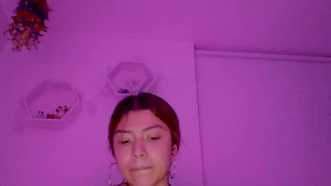 Saray  online show from April 28, 2026, 4:17 am