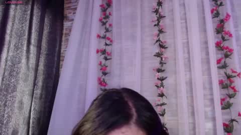 Snapshot of saray_cute_ chatting on January 25, 2025, 7:28 pm Lista de deseos online show from January 25, 2025, 7:28 pm