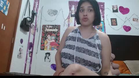 Snapshot of saray_extrovert1 chatting on January 8, 2025, 2:35 am Sara Jimenez online show from January 8, 2025, 2:35 am