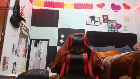 Sara Jimenez online show from July 5, 2026, 4:52 am