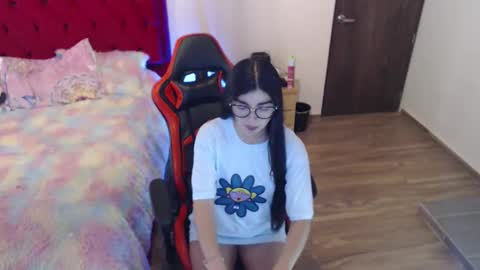 saray online show from April 26, 2026, 8:39 pm