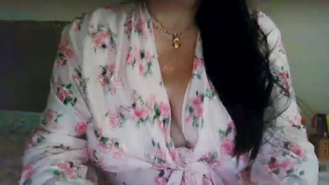 Snapshot of saretta46 chatting on July 5, 2026, 2:02 pm Sara online show from July 5, 2026, 2:02 pm