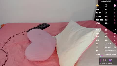 Heeey Help me reach 100 likes up online show from March 12, 2025, 4:41 am