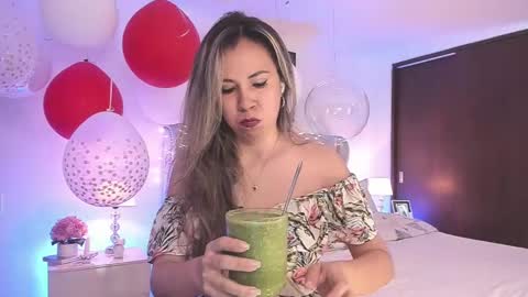 Snapshot of sarhamccormick chatting on February 18, 2025, 1:00 pm sarha online show from February 18, 2025, 1:00 pm