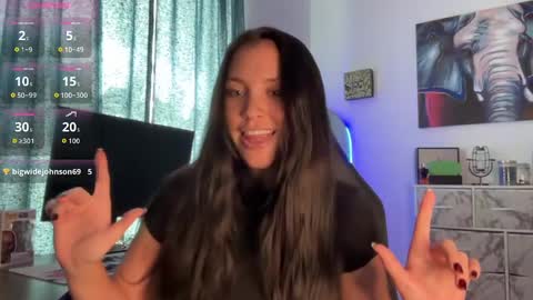 Snapshot of sariaaahh chatting on September 28, 2025, 7:19 pm sariaaahh online show from September 28, 2025, 7:19 pm