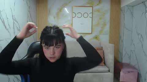 Sara  online show from April 22, 2026, 8:43 pm
