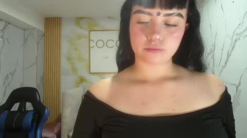 Sara  online show from April 23, 2026, 8:55 pm