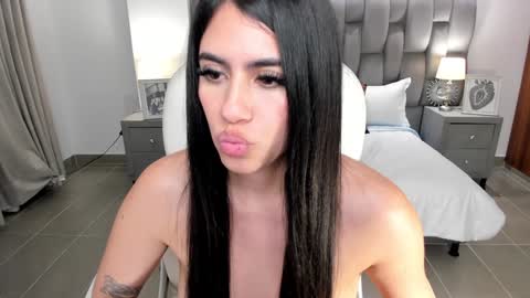 Snapshot of sarita_evanss chatting on December 15, 2024, 10:07 am Saritaaa online show from December 15, 2024, 10:07 am