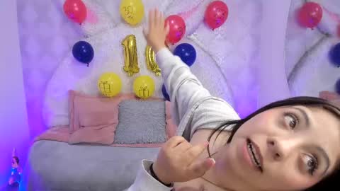 Snapshot of sarita_jane chatting on May 16, 2026, 4:09 am Sara online show from May 16, 2026, 4:09 am