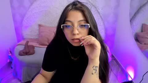 Snapshot of sarita_jane chatting on June 2, 2026, 8:49 am Sara online show from June 2, 2026, 8:49 am