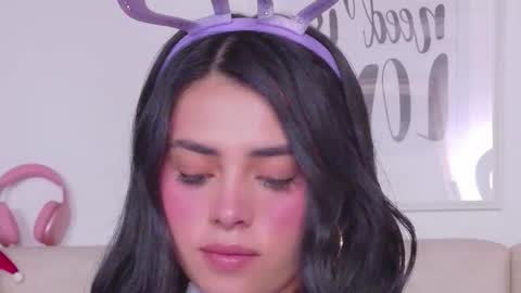 Snapshot of saritabratz chatting on November 27, 2025, 12:13 am Sara online show from November 27, 2025, 12:13 am