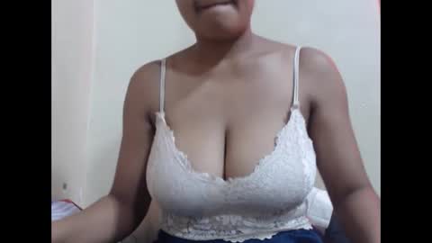 Snapshot of saronette chatting on February 26, 2025, 6:58 am saronette online show from February 26, 2025, 6:58 am