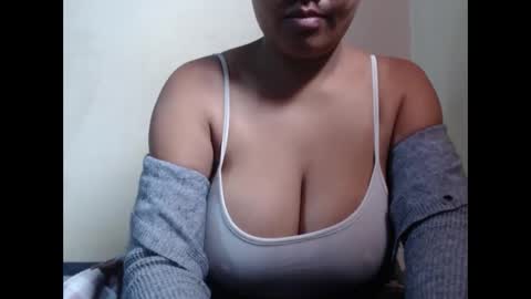 Snapshot of saronette chatting on November 24, 2025, 5:07 am saronette online show from November 24, 2025, 5:07 am