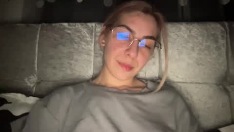 Snapshot of sarrah_rossy chatting on January 15, 2025, 10:57 pm Sarrah online show from January 15, 2025, 10:57 pm