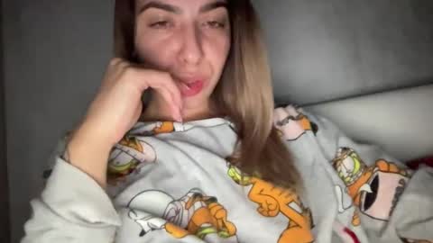 Snapshot of sarrah_rossy chatting on November 28, 2025, 10:23 pm Sarrah online show from November 28, 2025, 10:23 pm