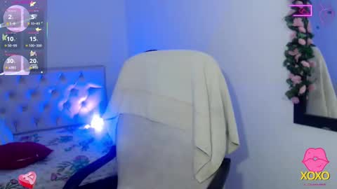 Snapshot of sasha_17_ chatting on November 12, 2025, 6:19 pm Sofia online show from November 12, 2025, 6:19 pm