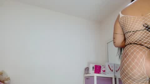 Sasha Creamy online show from July 1, 2026, 12:01 am