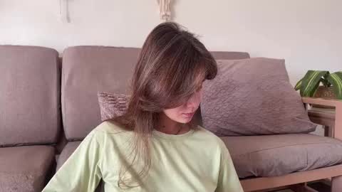 Alexandra Sasha in short online show from March 6, 2025, 7:36 am