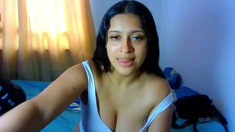 Camila online show from March 19, 2026, 7:40 pm