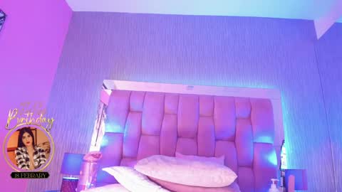 Snapshot of sasha_sims chatting on February 4, 2025, 5:45 pm Camila online show from February 4, 2025, 5:45 pm