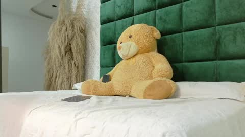 Snapshot of sasha_sinne chatting on April 2, 2026, 11:08 am sasha_sinne online show from April 2, 2026, 11:08 am