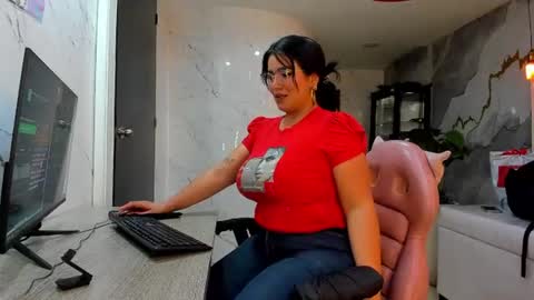 Snapshot of sasha_tf chatting on July 24, 2026, 7:56 pm Sasha online show from July 24, 2026, 7:56 pm