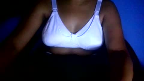 sasha_unlimtd online show from June 14, 2026, 1:47 am