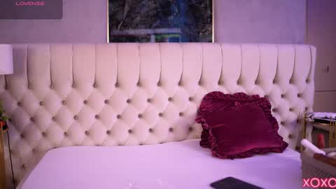 Snapshot of sashaferrera chatting on October 25, 2025, 6:46 pm Dennise online show from October 25, 2025, 6:46 pm