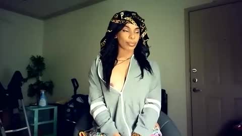 Snapshot of sashastrokes chatting on December 20, 2025, 1:45 am MISTRESS STROKES online show from December 20, 2025, 1:45 am