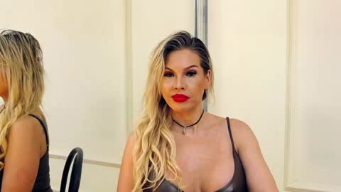 Snapshot of sashavaughn chatting on January 6, 2025, 7:42 am Sasha online show from January 6, 2025, 7:42 am