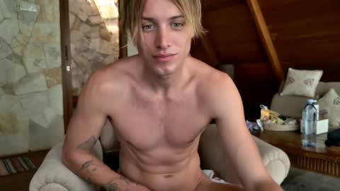Sasha --  online show from May 9, 2026, 2:39 am