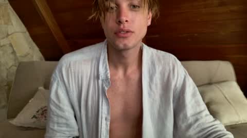 Sasha --  online show from May 14, 2026, 12:39 am