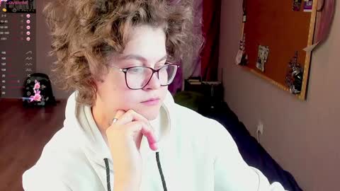 Snapshot of sashy_way chatting on December 8, 2024, 3:43 am .Alexandra online show from December 8, 2024, 3:43 am